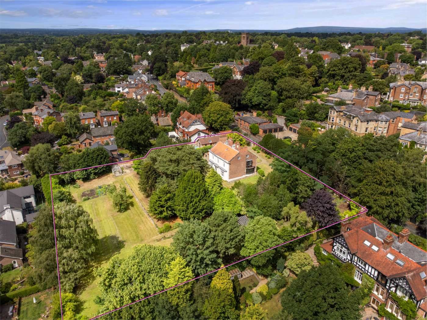 Bowdon Old Hall, grounds and setting